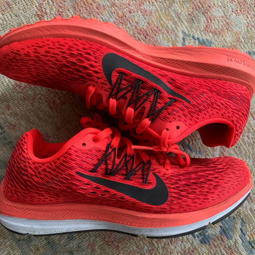 Red orange size 9 nike shoes